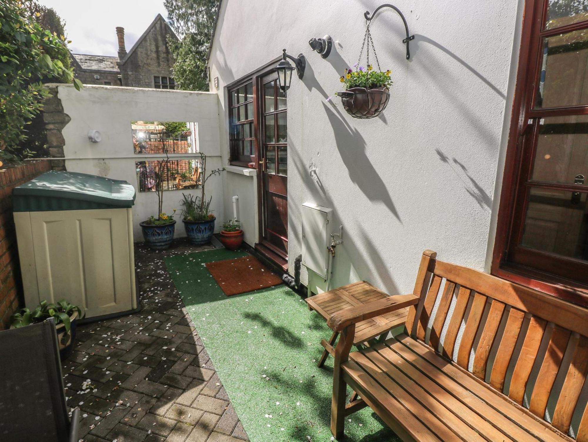 The Laurels Flat Apartment Кардиф Екстериор снимка